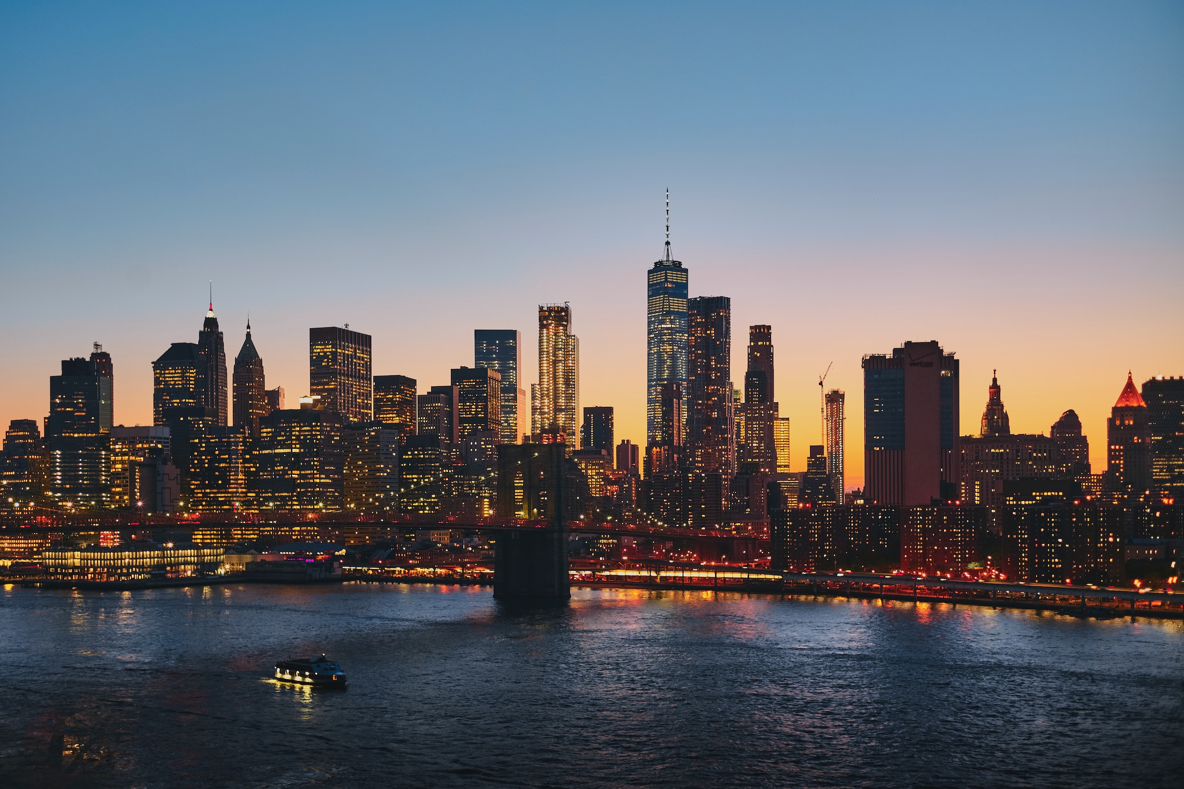 new york skyline at sunset