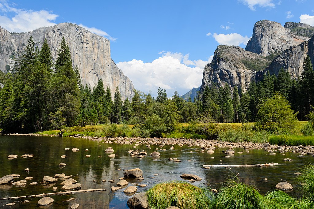 Yosemite National Park, California - Attributed to King of Hearts by creative commons license.